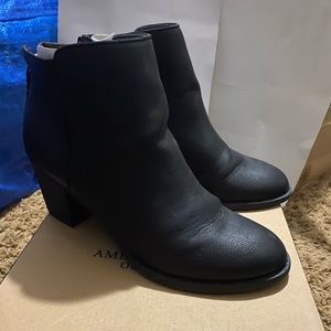 American Eagle Booties size 10 Black